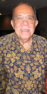 Eddie Romero, Filipino film director, dies at age 88